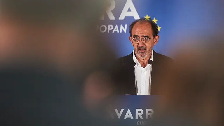 acto central de Geroa Bai en la campaña de las elecciones europeas con  Uxue Barkos, Daniel Innerarity e Izaskun Bilbao. PABLO LASAOSA 4