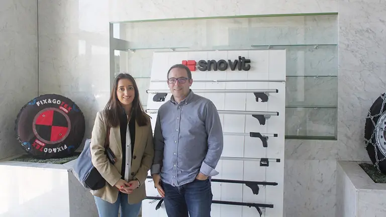 Amaia
Larraya, ha visitado diferentes empresas del polígono industrial para mostrar el
apoyo de la coalición al sector empresarial y emprendedor. CEDIDA