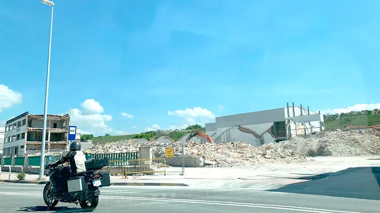 Derribo de la SuperSer para implantar el nuevo Ikea de Pamplona NAVARRACOM