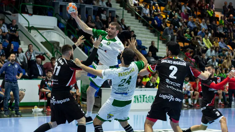 Helvetia Anaitasuna - BM. Logroño La Rioja. Pamplona . NOEMÍ VERA  _17