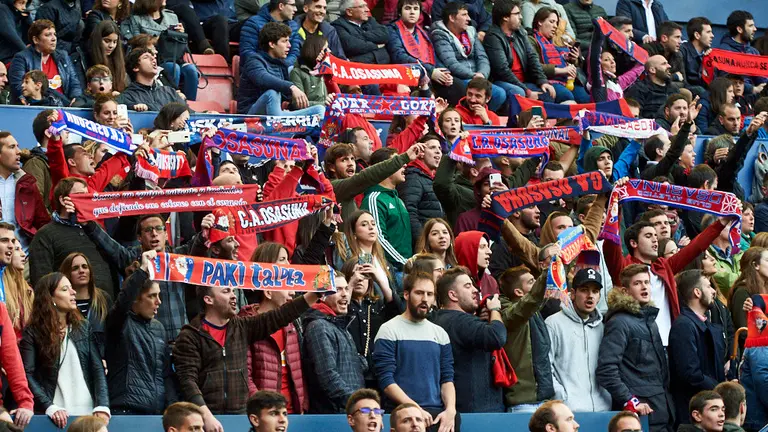 Celebracion en el estadio de El Sadar tras la victoria y el ascenso a primera divisi..n. MIGUEL OSES