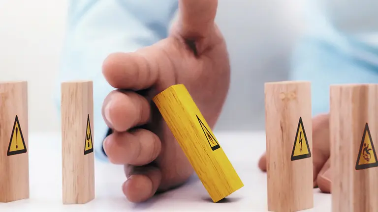 Imagen del cartel difundido por el Instituto de Salud Pública del Gobierno de Navarra para concienciar sobre riesgos laborales ISPN