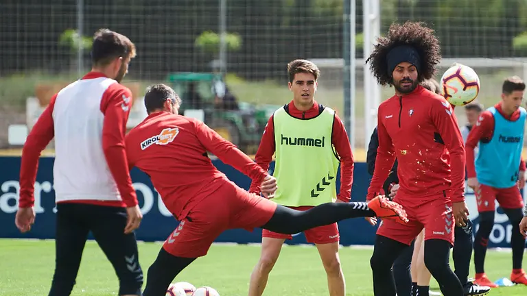 Osasuna se entrena en las instalaciones de Tajonar. PABLO LASAOSA 1