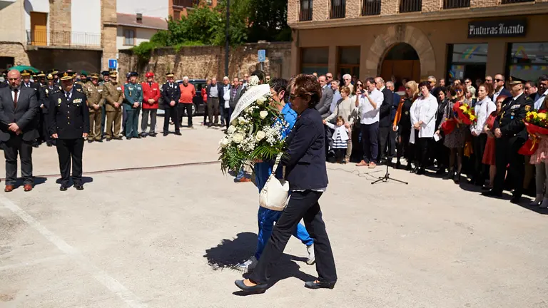 Homenaje en Sangüesa a Julián Embid y Bonifacio Martín, agentes de la Policía Nacional asesinados por ETA en 2003 12