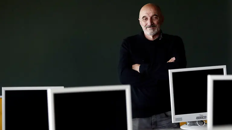 El catedrático de la Universidad Pública de Navarra (UPNA) Humberto Bustince, durante la entrevista concedida a Efe. EFE/ Jesús Diges