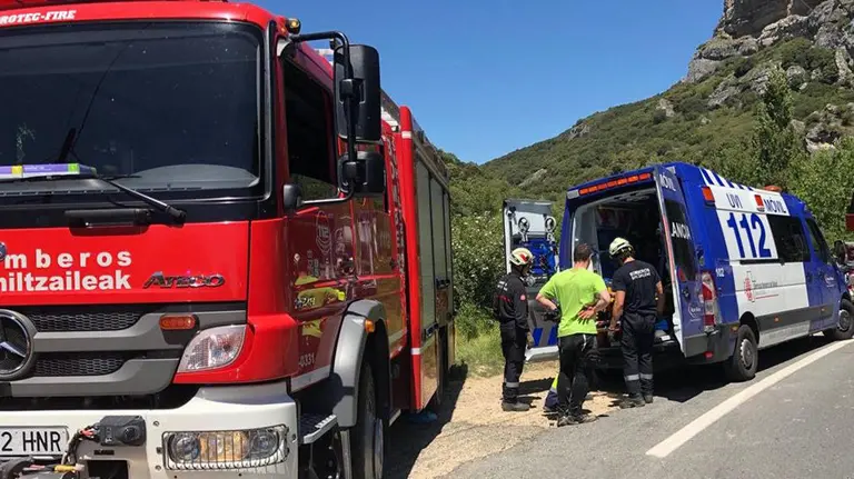 Rescate de un motorista en Urbasa BOMBEROS DE NAVARRA