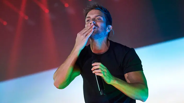 Pablo Alborán en el Navarra Arena de Pamplona con su gira &#39;Prometo&#39;. MIGUEL OSES