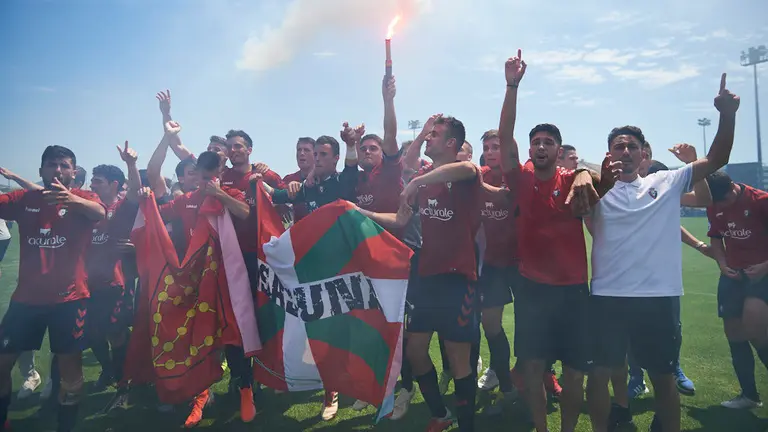 Partido por el ascenso a Segunda B entre Osasuna B - C..diz B. MIGUEL OS..S