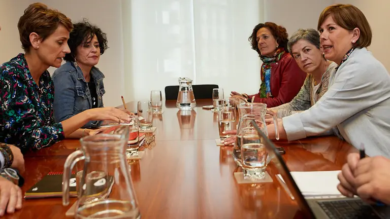 Reunión entre María Chivite (PSN) y Uxue Barkos (Geroa Bai) en el marco de la ronda de contactos que inicia la candidata socialista a la Presidencia del Gobierno de Navarra. IÑIGO ALZUGARAY