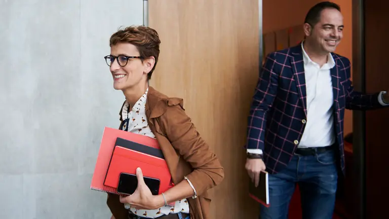 María Chivite y Ramón Alzorriz abandonan la sala de reuniones con Podemos . PABLO LASAOSA04