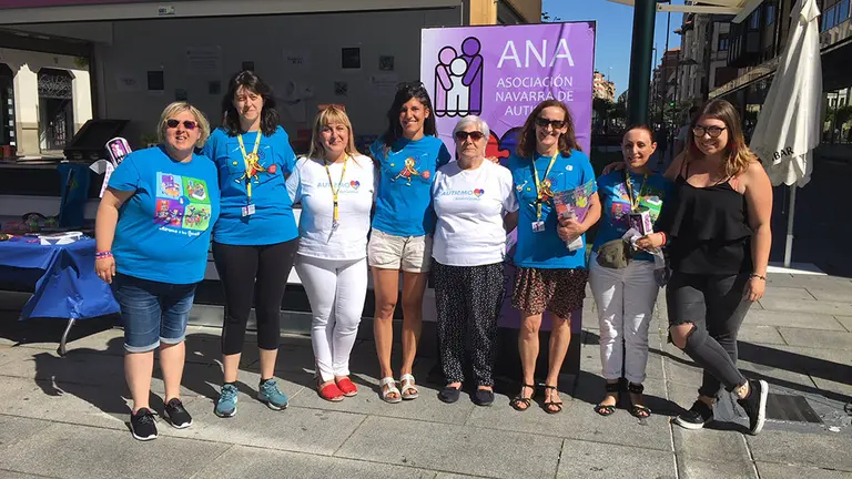 Voluntarias de IV Torneo Pádel en el año 2018. CEDIDA