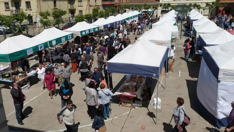 Imagen de una feria organizada por la Federación Navarra de Caza FNC