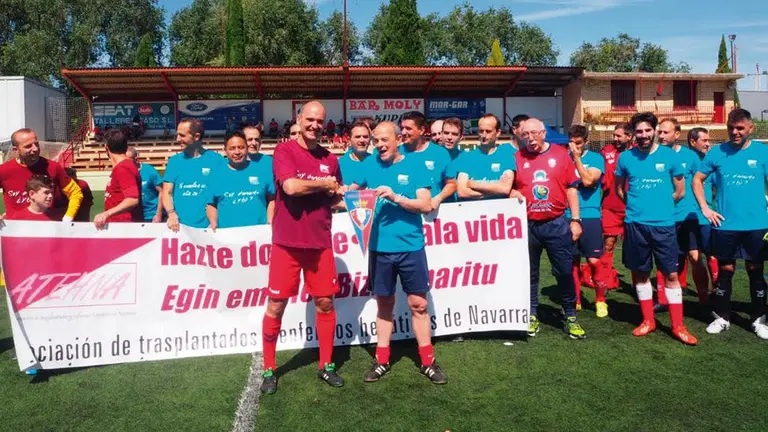 Encuentro solidario entre el equipo de veteranos de Lodosa y Osasuna CEDIDA