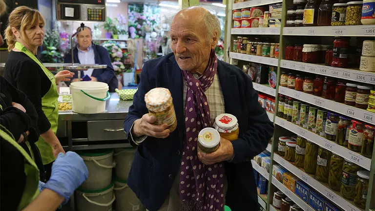 Antonio López en el Mercado del Ensanche de Pamplona. CEDIDA