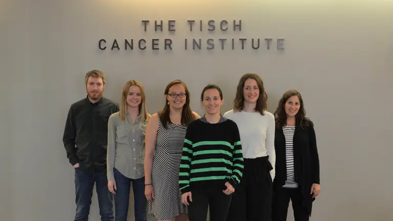 Dos investigadoras navarras impulsan un estudio científico a favor de la lucha contra el cáncer