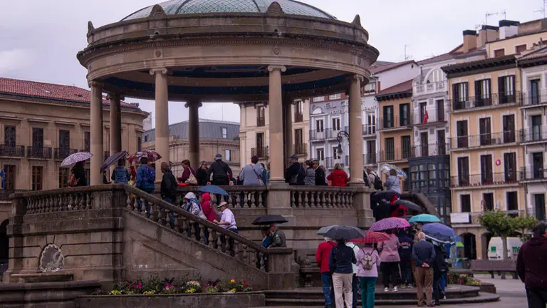 Turistas Pamplona . NOEMÍ VERA  _13