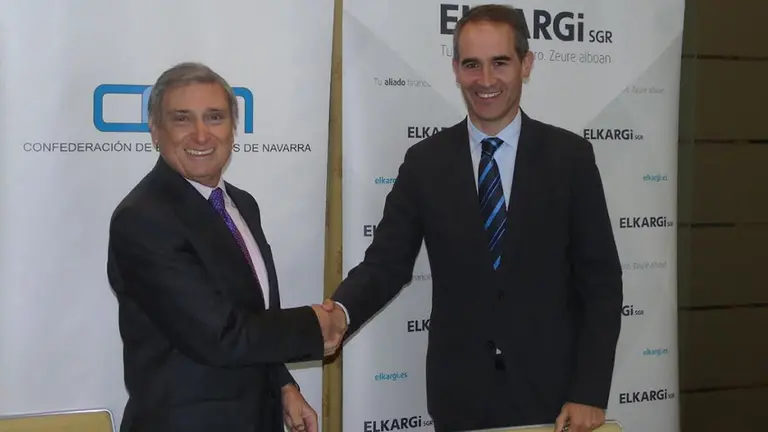 Imagen del acuerdo protagonizado entre CEN y ELKARGI CEDIDA