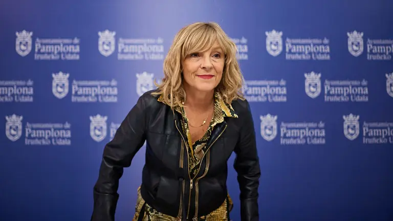 La concejala María Caballero da a conocer una nueva iniciativa del Grupo Municipal de UPN en los tribunales. MIGUEL OSÉS