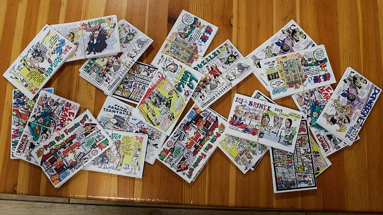 La Federación de Peñas presenta las pancartas de Sanfermines y otros temas relacionados con las fiestas. IÑIGO ALZUGARAY