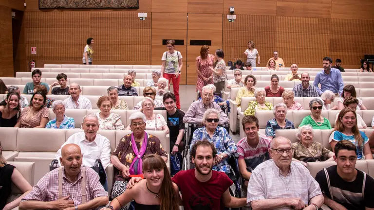 Medicus Mundi, Fundación Caja Navarra y Casa de Misericordia presentan el balance de la promoción de la convivencia intergeneracional. NOEMÍ VERA