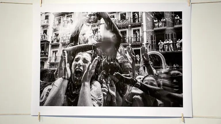 Exposición 'Universo SF', del fotógrafo pamplonés Luis Azanza, en el Palacio del Condestable de Pamplona. IÑIGO ALZUGARAY