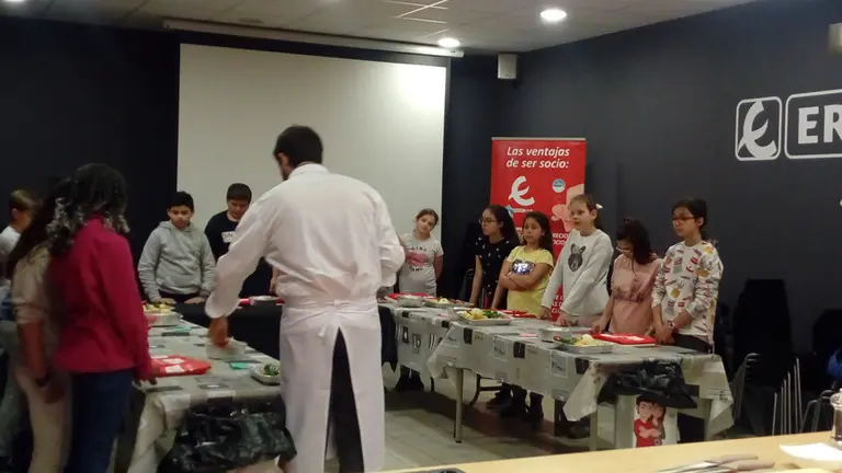 Taller PEAHS de la escuela de Alimentación de EROSKI CEDIDA