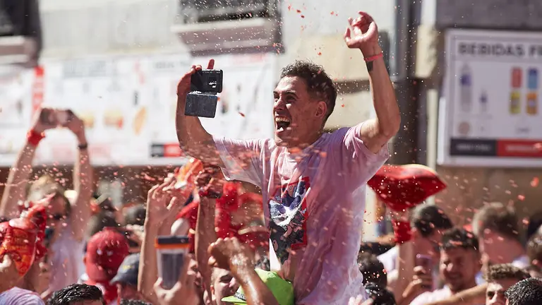 Chupinazo 2019 en la Plaza del Ayuntamiento de Pamplona. IÑIGO ALZUGARAY