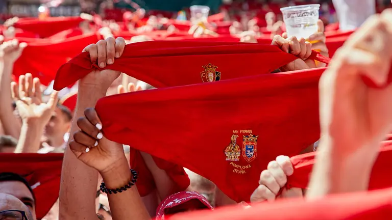 Chupinazo 2019 en la Plaza del Ayuntamiento de Pamplona. IÑIGO ALZUGARAY