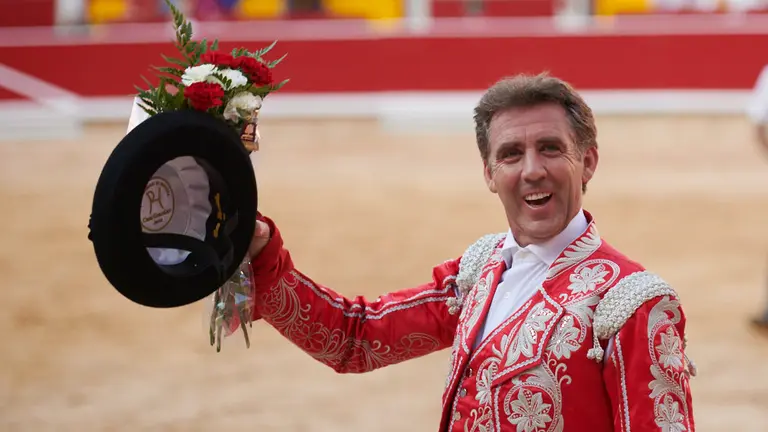 Pablo Hermoso de Mendoza durante la corrida de rejones de El Capea en la Feria del Toro de los Sanfermines de 2019. PABLO LASAOSA