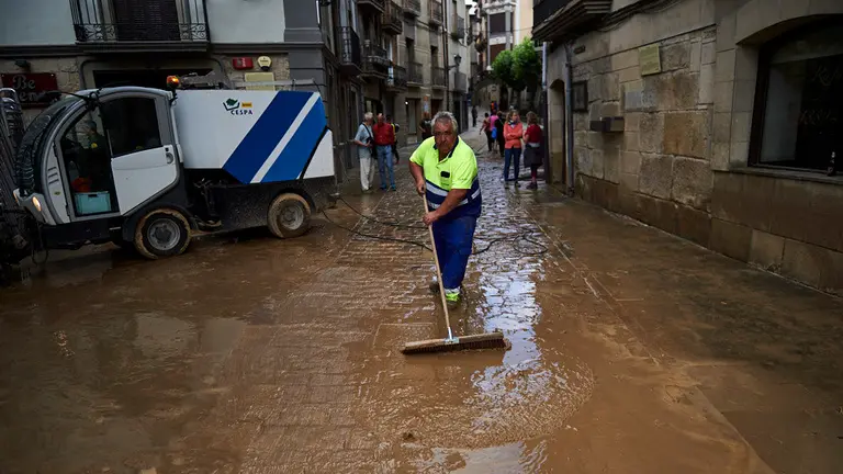 Estado de la ciudad de Tafalla tras inundación por la crecida del rio Cidacos esta madrugada. MIGUEL OSÉS