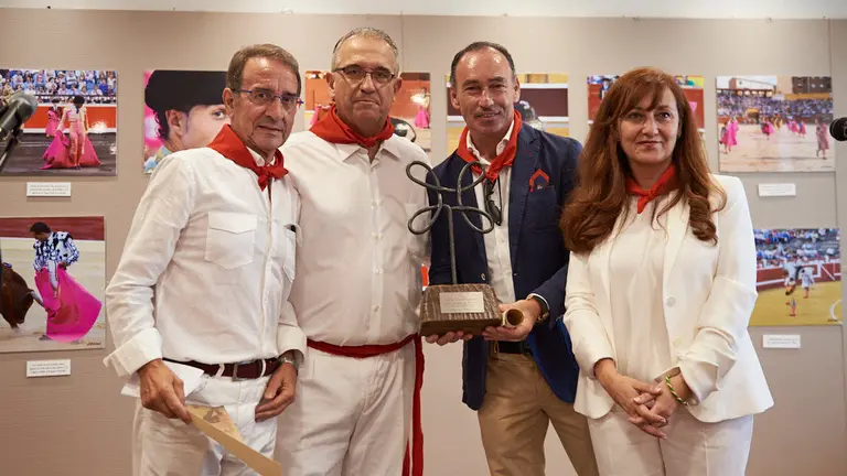Premio Sancho Ramirez a los toreros Pepín Liria y Juan José Padilla. MIGUEL OSÉS