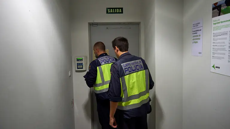 La Policía Nacional Recorre los cielos de Pamplona durante los sanfermines de 2019. MIGUEL OSÉS