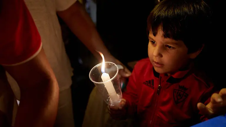 Con el 'Pobre de Mi' en la Plaza Consistorial de Pamplona finalizan las fiestas de San Fermín 2019. IÑIGO ALZUGARAY