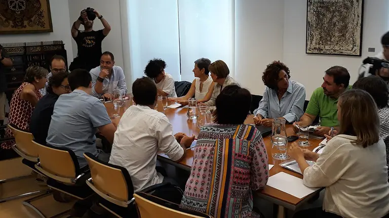 PSN, Geroa Bai, Podemos e I-E retoman tras los Sanfermines las reuniones para tratar de conformar el nuevo Gobierno foral María Chivite se ha ausentado del encuentro EUROPA PRESS
