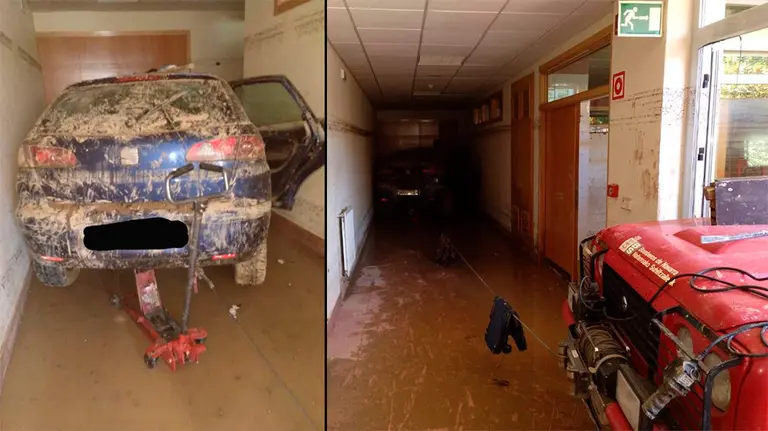 Los bomberos sacan un coche que la riada introdujo en un pasillo de una residencia de Tafalla BOMBEROS DE NAVARRA (1)