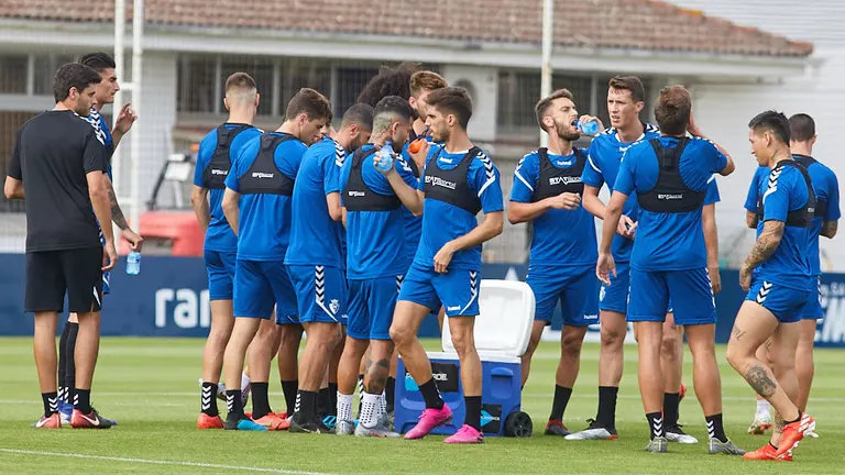 Entrenamiento de pretemporada de Osasuna en las instalaciones de Tajonar. IÑIGO ALZUGARAY