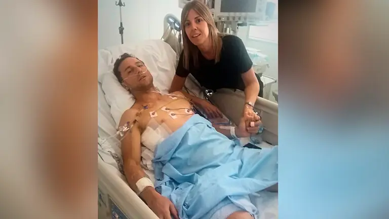 Imagen del torero Rafaelillo en el Complejo Hospitalario de Navarra después de la cogida que sufrió en la última corrida de los Sanfermines 2019 con ganadería Miura. TWITTER
