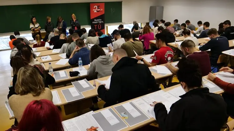 Oposiciones Navarra MasterD. CEDIDA