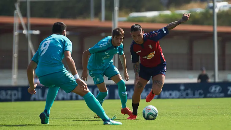Osasuna se enfrenta a Osasuna Promesas en un partido amistoso de pre temporada. PABLO LASAOSA 5