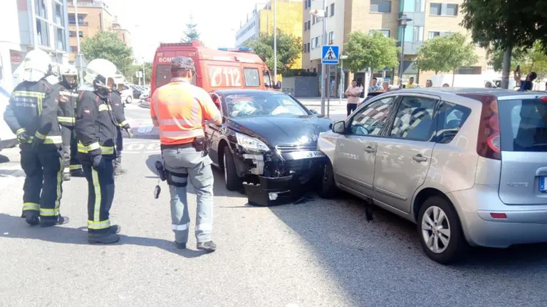 Accidente de tráfico en Nueva Artica BOMBEROS DE NAVARRA