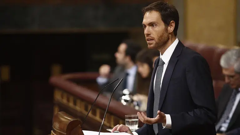 Sergio Sayas, UPN, durante su intervención en la investidura de Pedro Sánchez EDUARDO PARRA EUROPA PRESS
