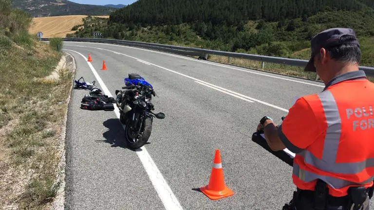 Accidente de tráfico de un motorista en Aibar POLICÍA FORAL