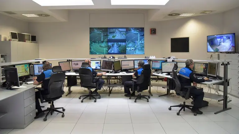 Imagen de archivo de varios agentes de la Policía Municipal de Pamplona TWITTER POLICÍA MUNICIPAL