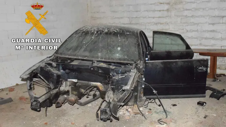 Desarticulado un grupo criminal asentado en la Ribera Navarra especializado en robos, desguace de vehículos y venta de sustancias estupefacientes GUARDIA CIVIL