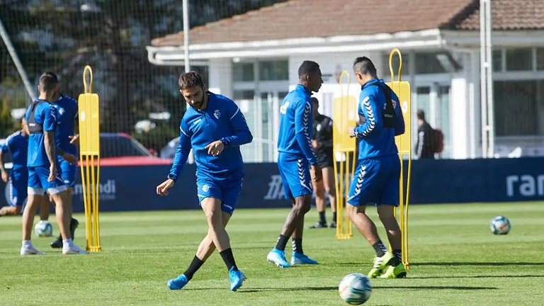 Último entrenamiento de Osasuna en Tajonar antes del inicio de la temporada en su vuelta a Primera División. IÑIGO ALZUGARAY
