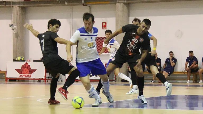 Partido amistoso entre Ribera Navarra y Sala Zaragoza. Cedida.