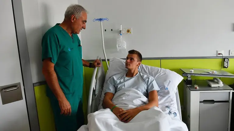 Sergey Hernández ingresado en la clínica Viamed Los Manzanos. @cbmlogrorioja.