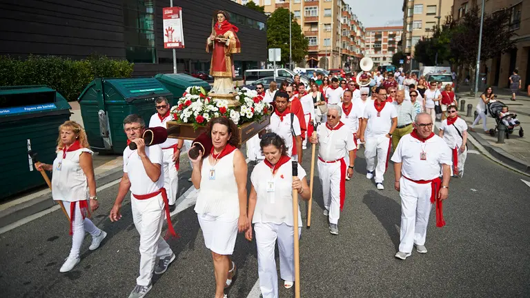 Procesión de las fiestas de Berriozar de 2019. MIGUEL OSÉS