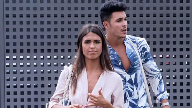 Sofía Suescun y Kiko Jiménez, en una foto del final de sus vacaciones. EUROPA PRESS