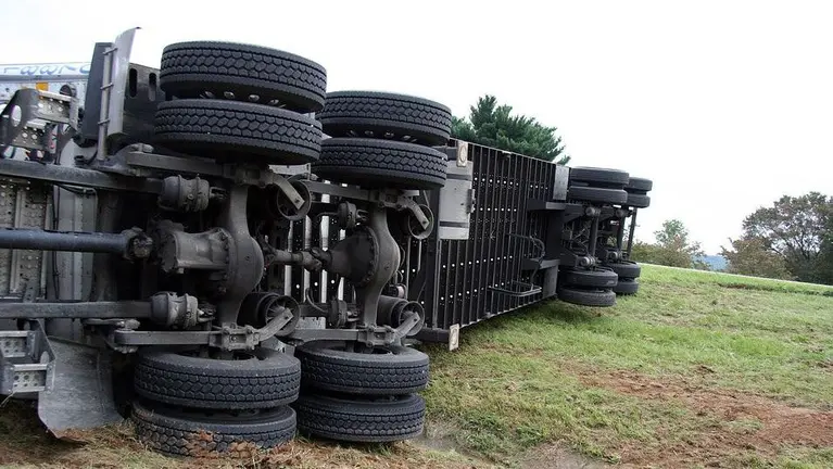 Un camión accidentado ARCHIVO